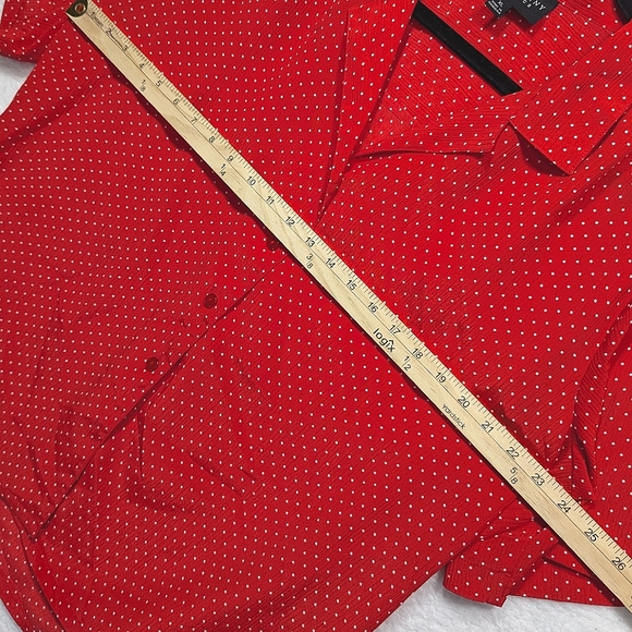 4/$80 Donnkenny Classic Red White Polkadot Collared Button Up Lightweight Blouse - Picture 9 of 9